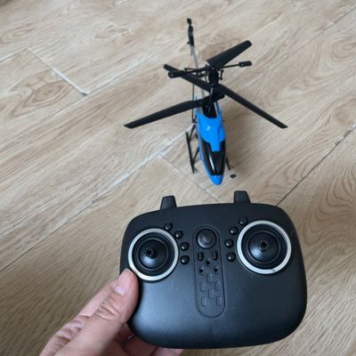 Hoogtebehoud Helikopter afstandsbediening 15M HUGTEC 402-C Links-rechts draaien Helikopter vooruit-achterwaarts vliegend speelgoed