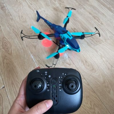 Lange vluchttijd HUGTEC W2 Dual Camera Drone met snelle verzending en luchtfotografie 10-12 MIN Remote Time GW 13