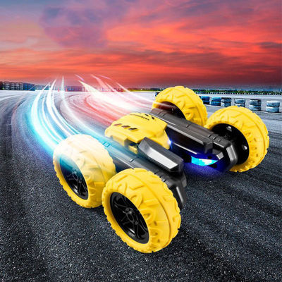 High Speed LED lichten RC auto nieuwste dubbelzijdige drift stunt auto met afstandsbediening en elektrische energiebron